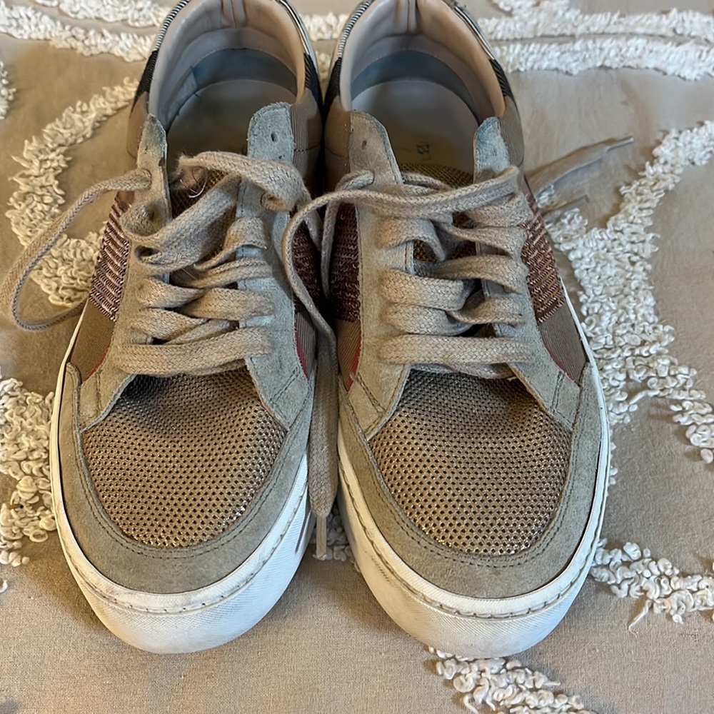 Burberry Sneakers - Picture 2 of 5